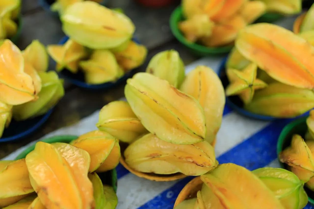 Star Fruits: Benefits, Side Effects and How to Eat Them